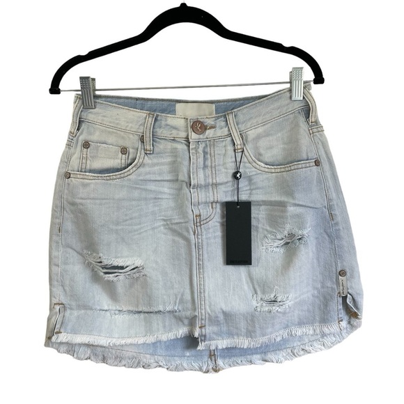 One Teaspoon Dresses & Skirts - One Teaspoon 2020 Mini High Waist Skirt in Brando Style 21647 Size 28 NWT‎